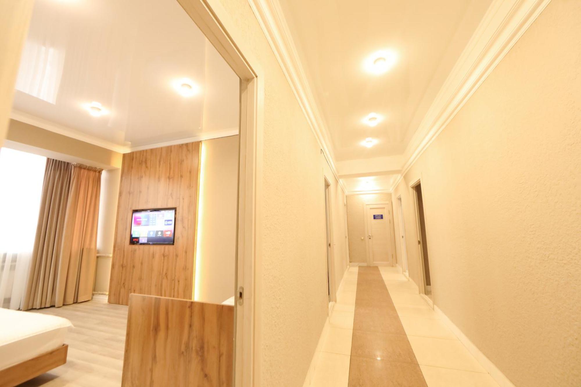 Cozy Hostel Bishkek Ngoại thất bức ảnh