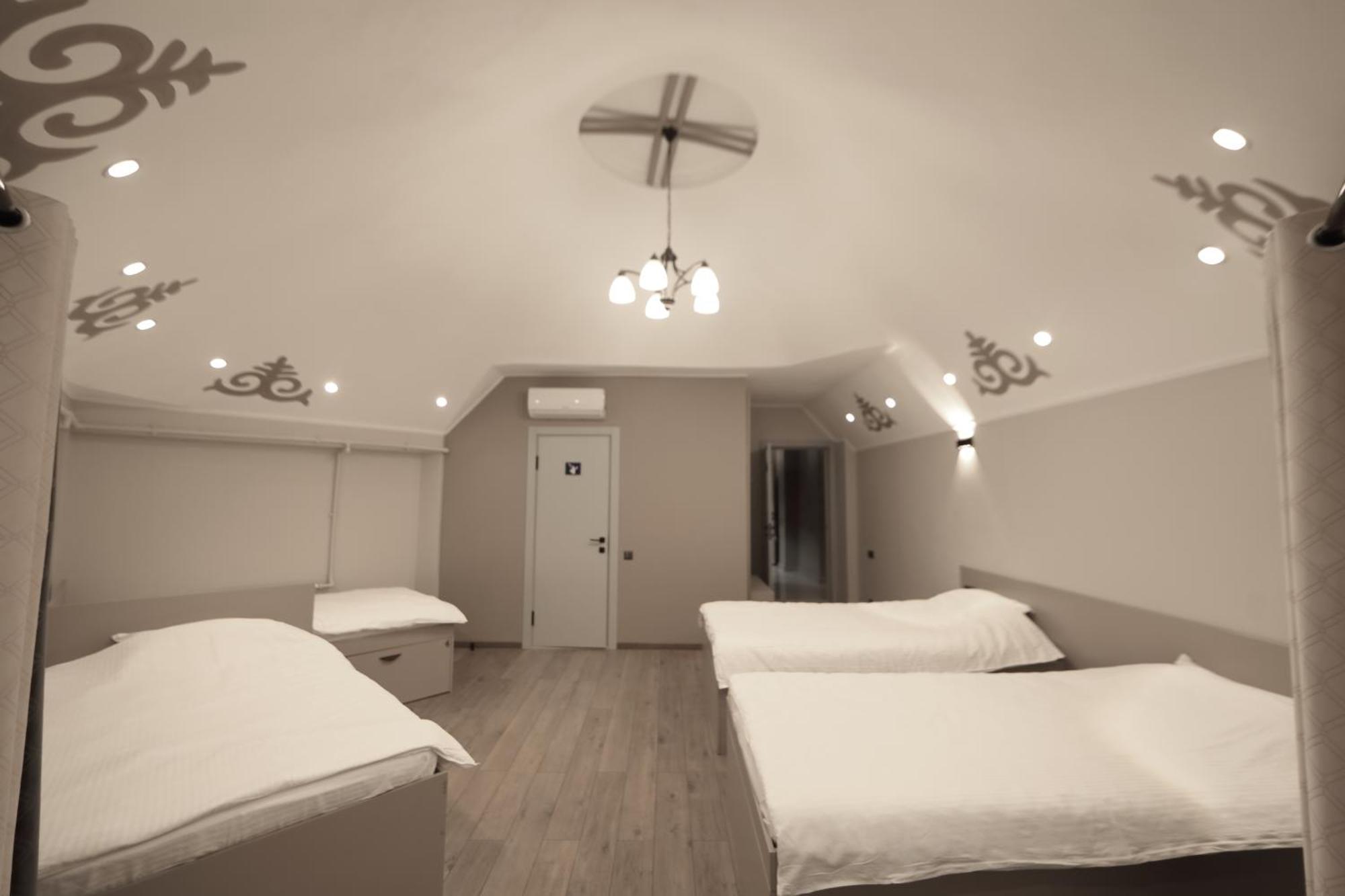 Cozy Hostel Bishkek Ngoại thất bức ảnh
