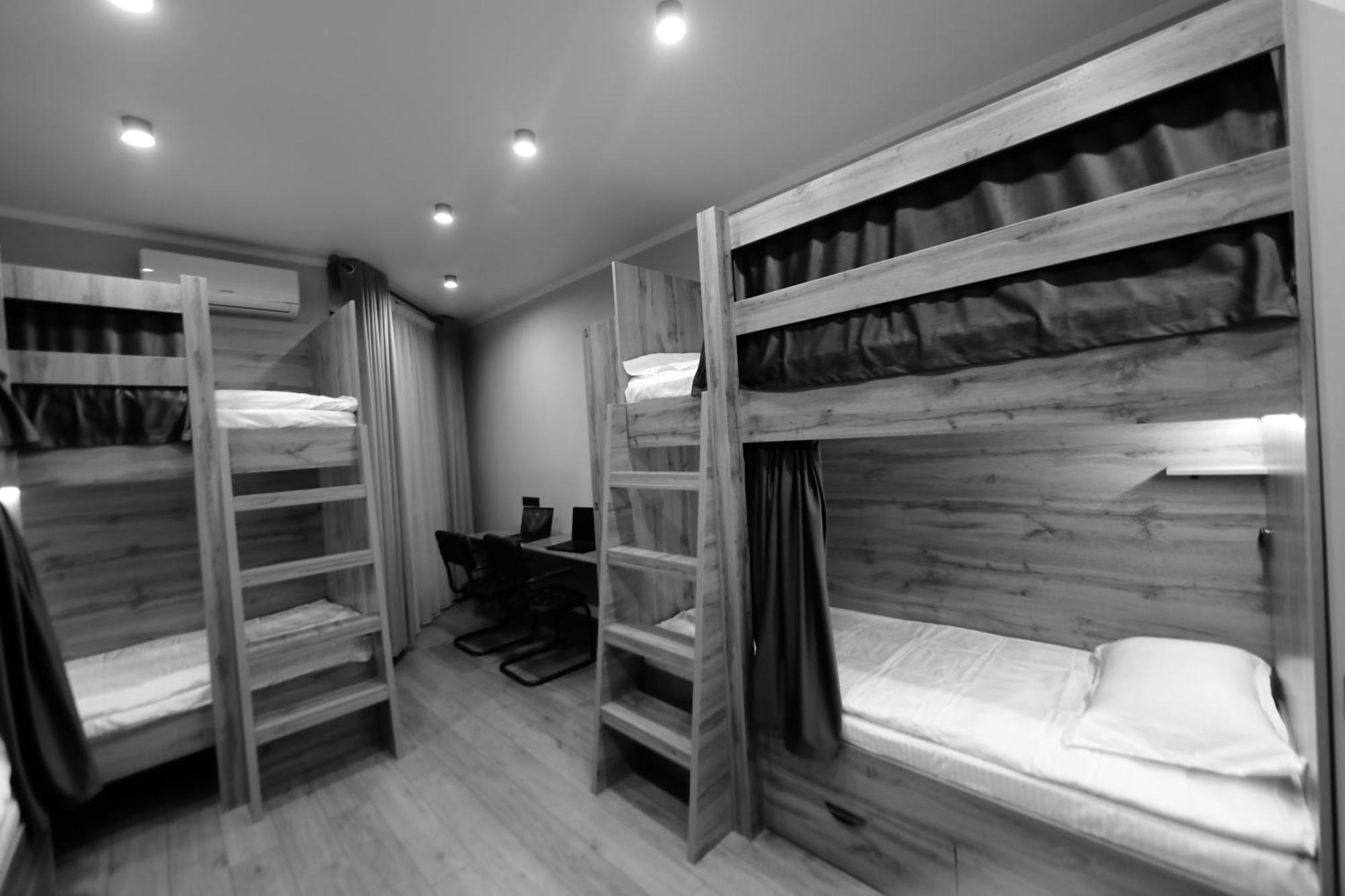 Cozy Hostel Bishkek Ngoại thất bức ảnh