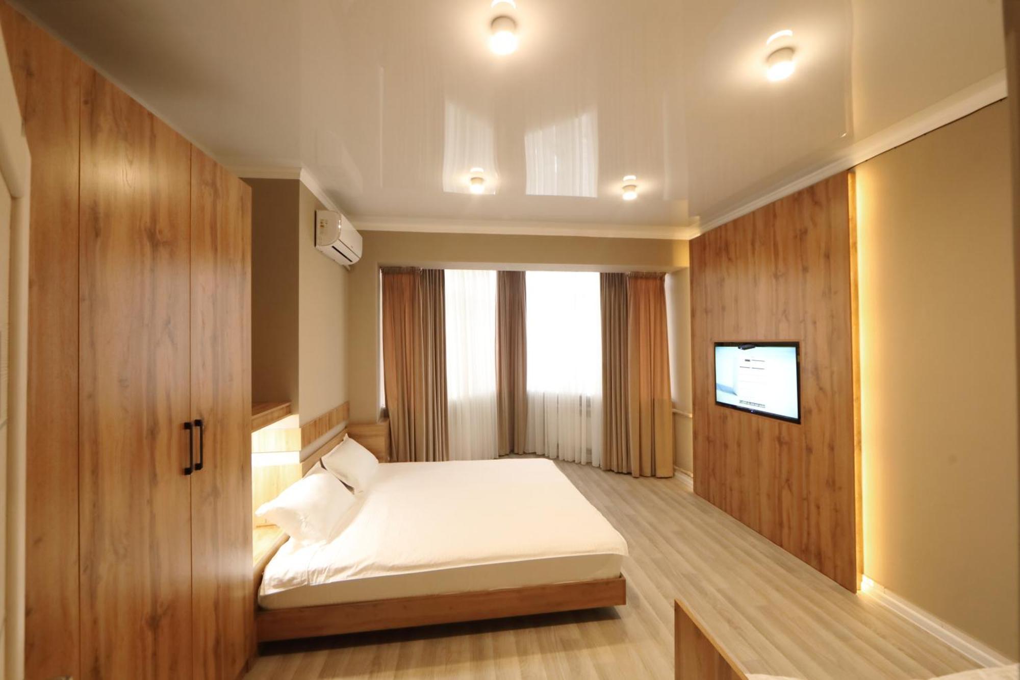 Cozy Hostel Bishkek Ngoại thất bức ảnh
